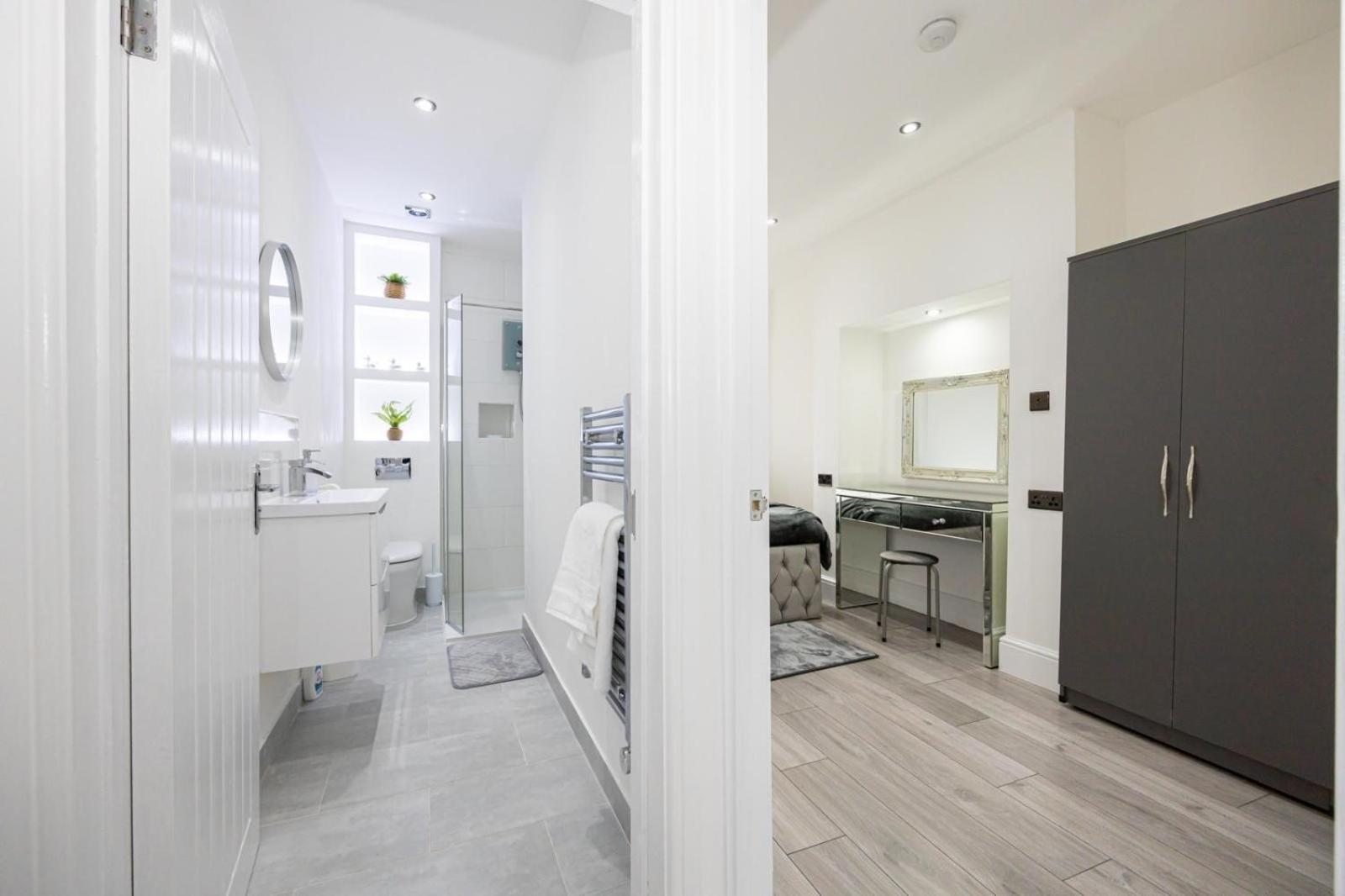 Westpoint Luxury Apartment Manchester Room photo